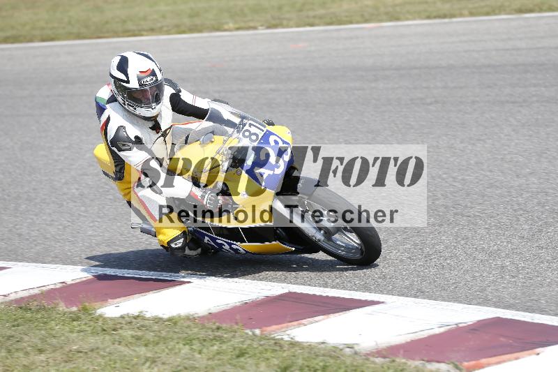 /Archiv-2025/49 26.08.2025 Cornu Master School ADR/gruen-vert/81